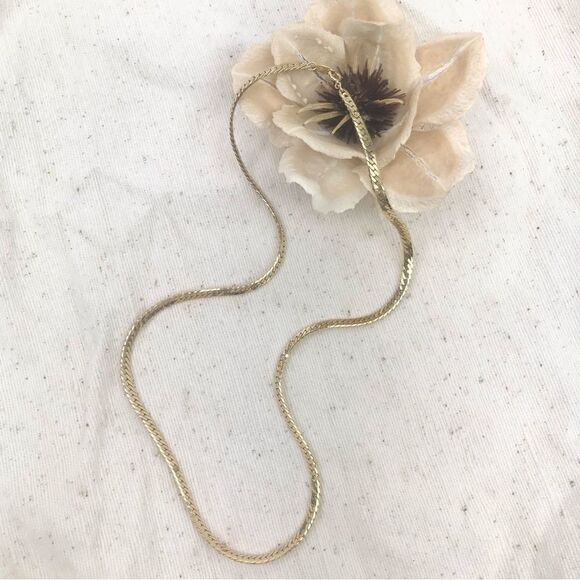 Trifari TM Trifarium Gold Tone Vintage Flat Chain Necklace - Picture 7 of 14